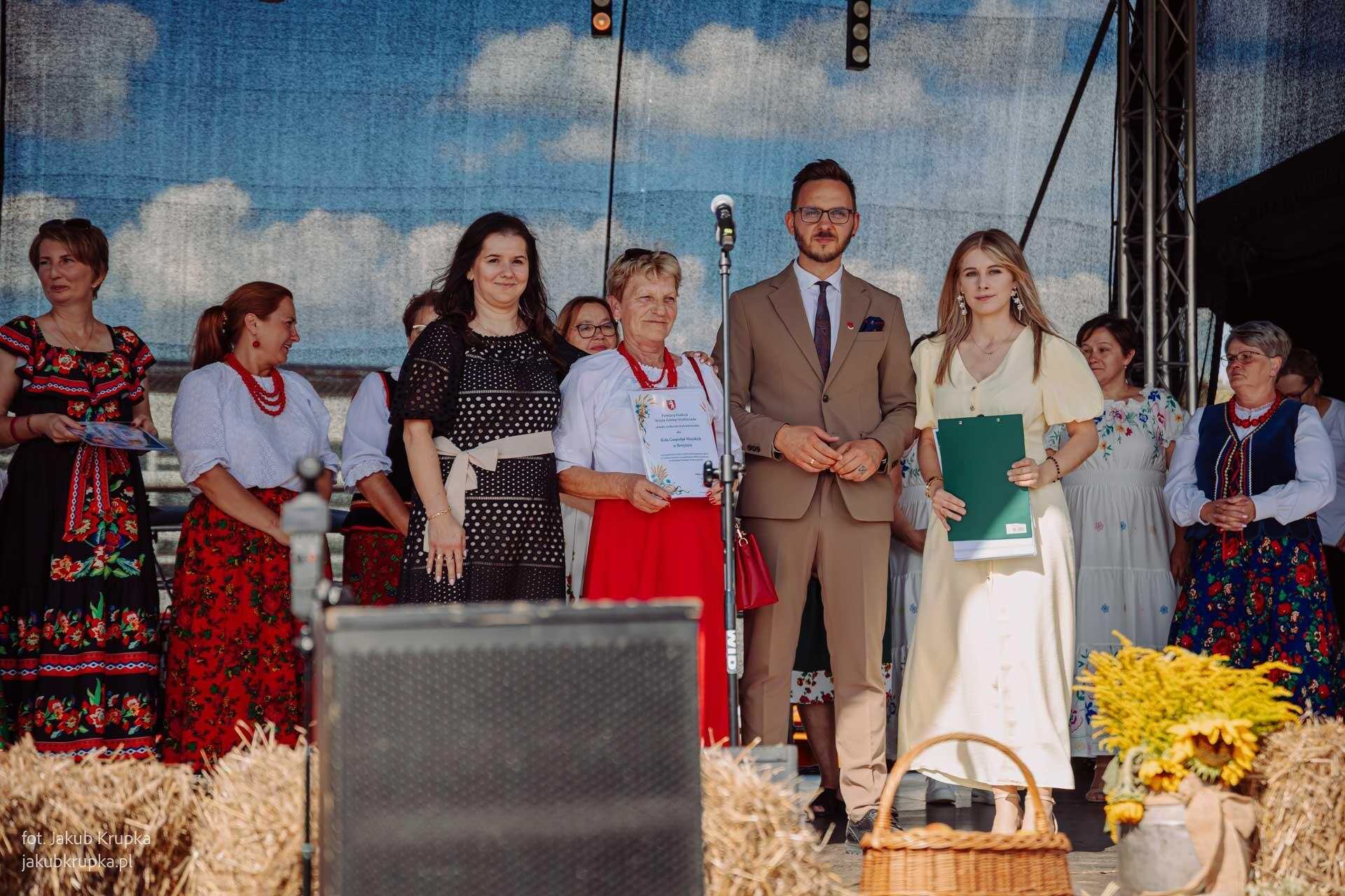 2026/08/30 – Dożynki Gminno-Parafialne w Niedźwiadzie